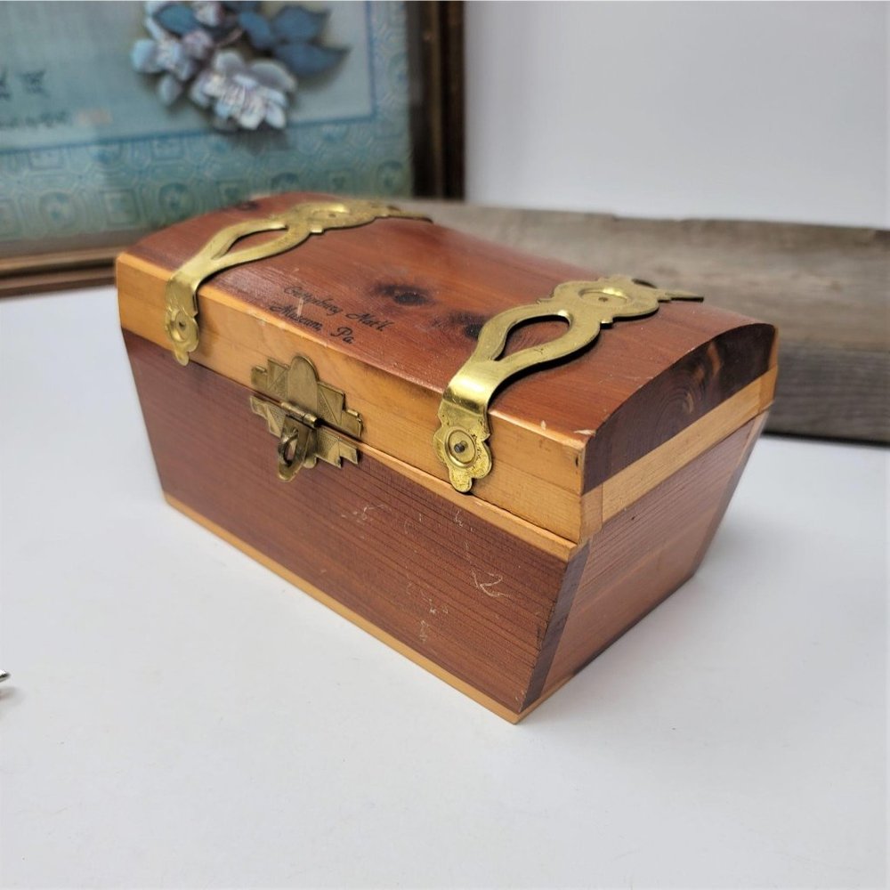 Vintage Souvenir Wood Trinket Box Chest Gettysburg